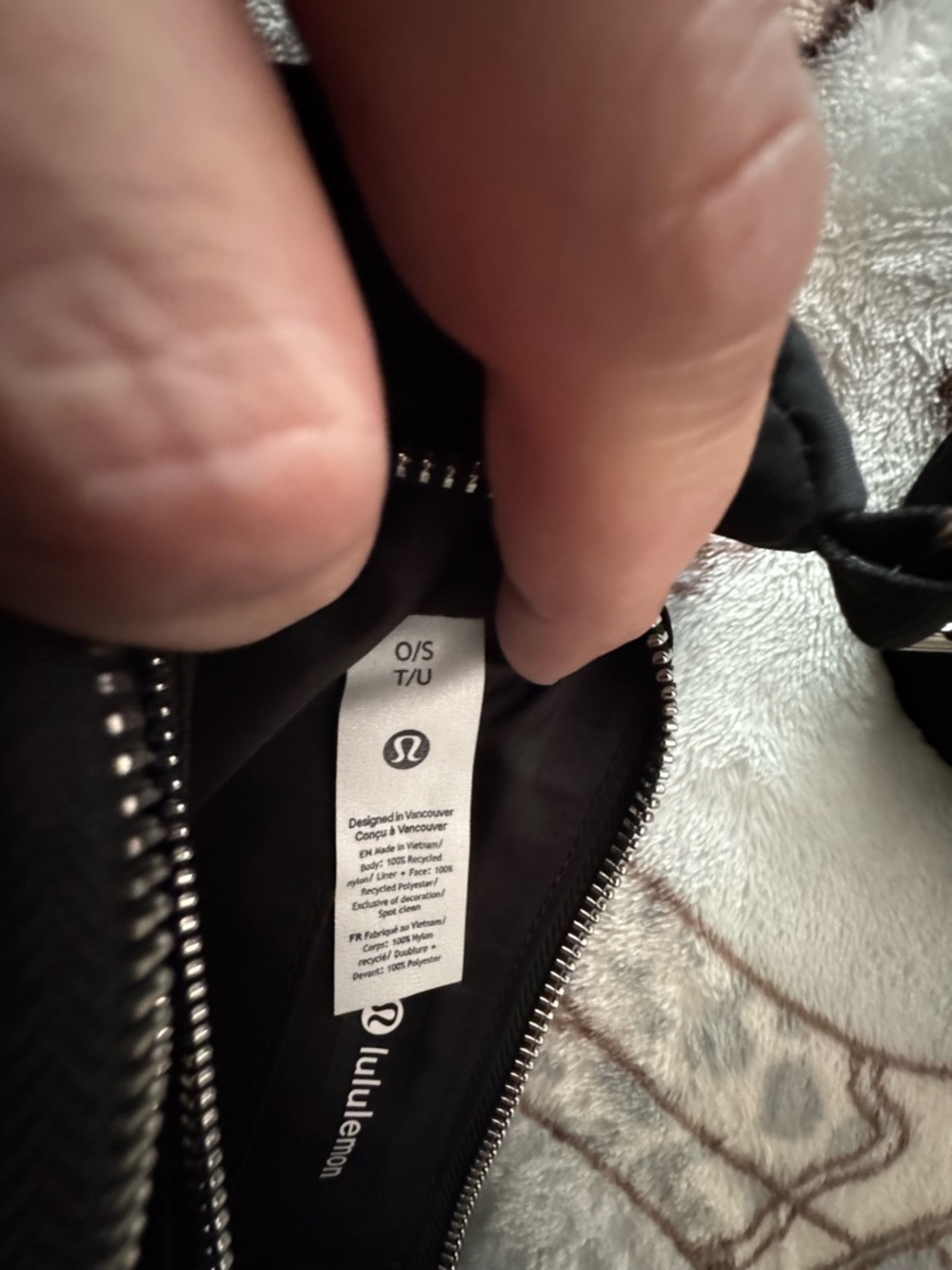 lululemon athletica Black Nylon Shoulder Belt Bag with Detachable Mini Pouch - Picture 7 of 8
